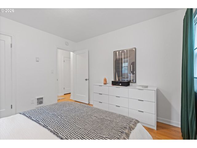 4773 N YALE St, Portland, OR 97203