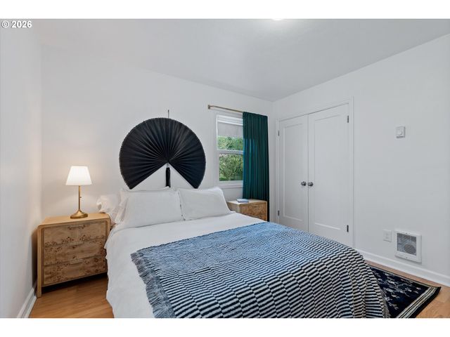 4773 N YALE St, Portland, OR 97203