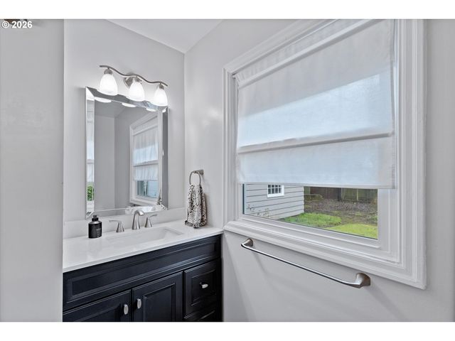 4773 N YALE St, Portland, OR 97203