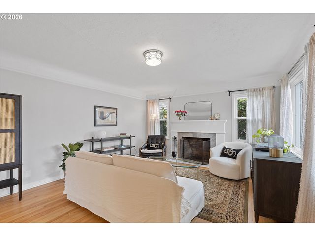 4773 N YALE St, Portland, OR 97203