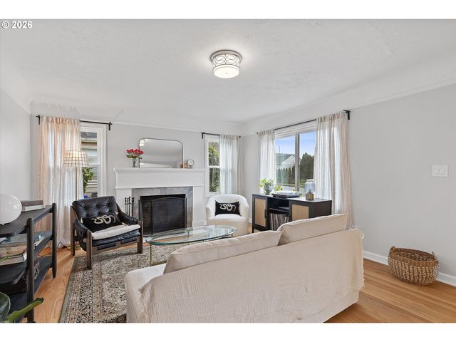 4773 N YALE St, Portland, OR 97203