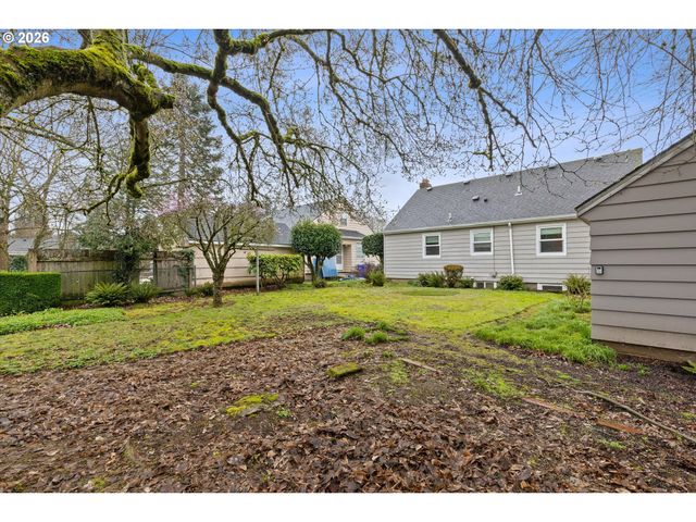 4773 N YALE St, Portland, OR 97203