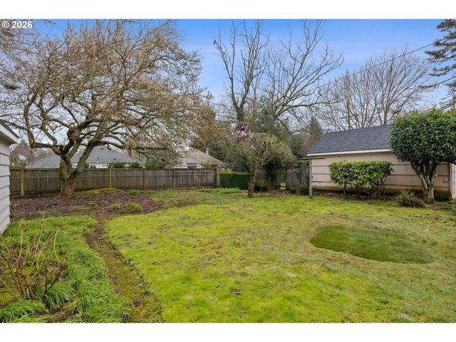 4773 N YALE St, Portland, OR 97203