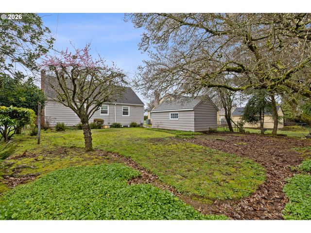 4773 N YALE St, Portland, OR 97203