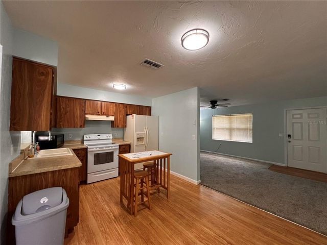 1176 W BUTTONBUSH DR, Beverly Hills, FL 34465