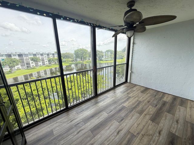 2215 CYPRESS ISLAND Drive 505, Pompano Beach, FL 33069
