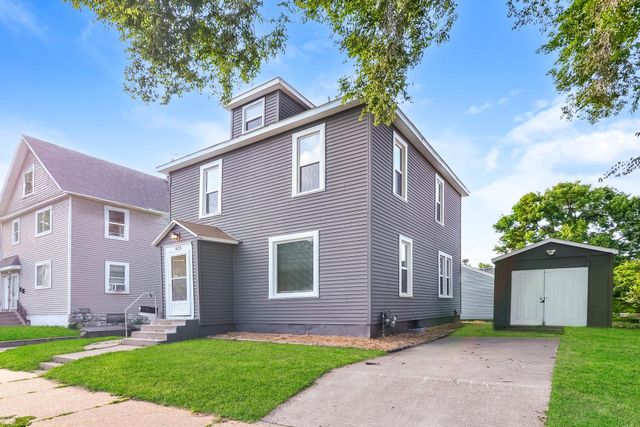 613 17th Avenue NE, Minneapolis, MN 55413
