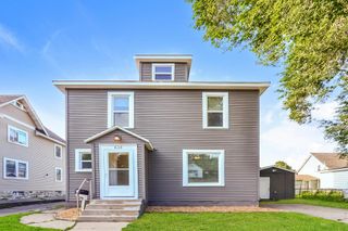 613 17th Avenue NE, Minneapolis, MN 55413