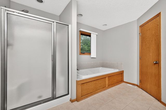 7893 Aspen Drive, West Des Moines, IA 50266
