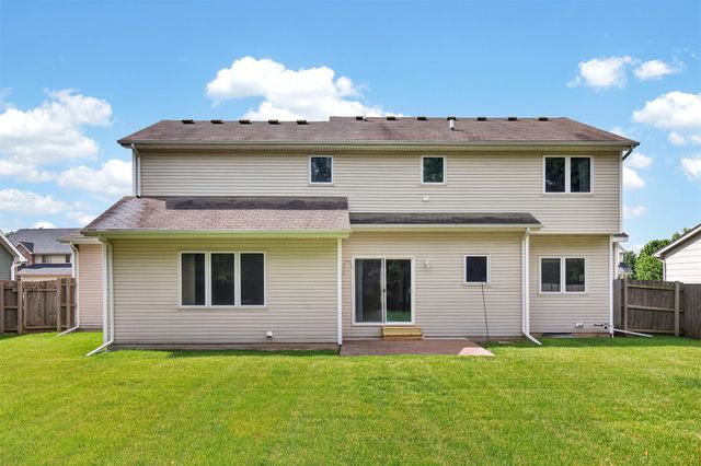 7893 Aspen Drive, West Des Moines, IA 50266