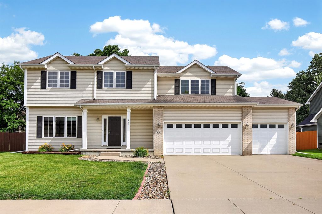 7893 Aspen Drive, West Des Moines, IA 50266