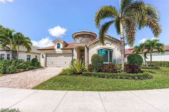 9327 Woodhurst DR, Naples, FL 34120