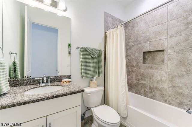 9327 Woodhurst DR, Naples, FL 34120