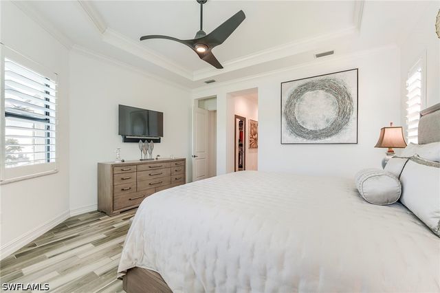 9327 Woodhurst DR, Naples, FL 34120