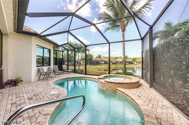 9327 Woodhurst DR, Naples, FL 34120