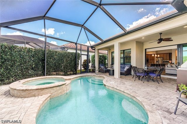 9327 Woodhurst DR, Naples, FL 34120