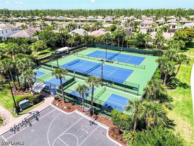 9327 Woodhurst DR, Naples, FL 34120