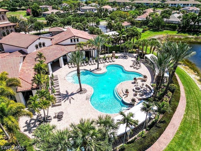 9327 Woodhurst DR, Naples, FL 34120