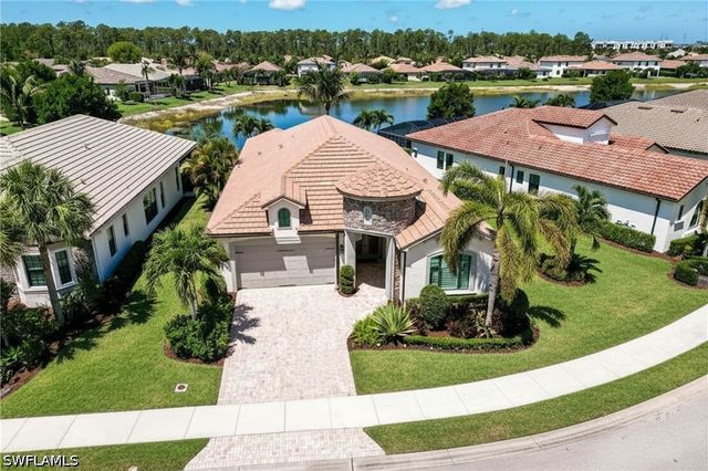 9327 Woodhurst DR, Naples, FL 34120
