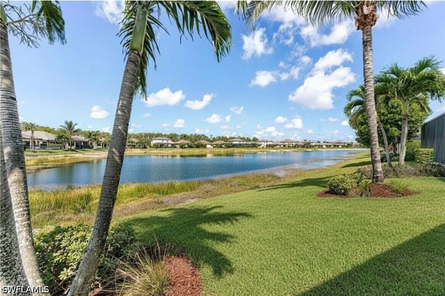9327 Woodhurst DR, Naples, FL 34120