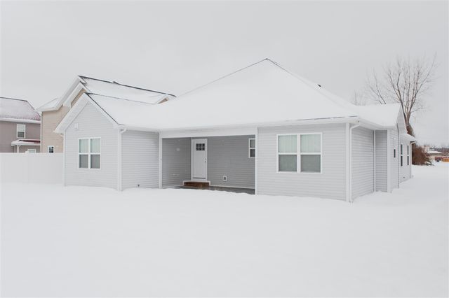 210 Market Place, Benton Harbor, MI 49022