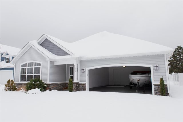 210 Market Place, Benton Harbor, MI 49022