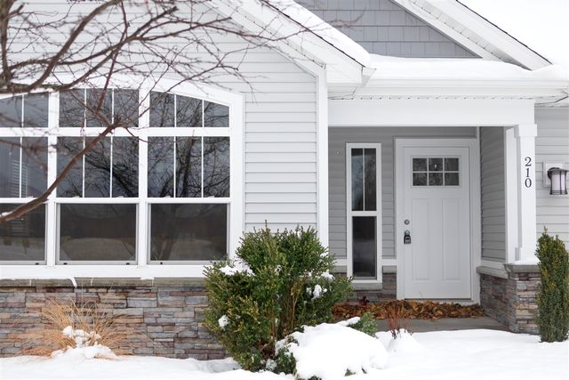 210 Market Place, Benton Harbor, MI 49022
