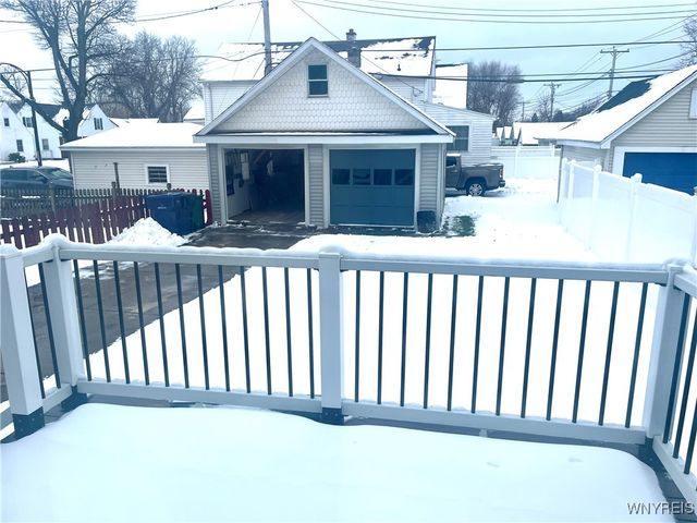 110 Mckinley Parkway, Buffalo, NY 14220