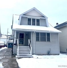 110 Mckinley Parkway, Buffalo, NY 14220