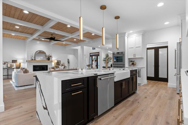 6517 Shelter Cove Drive, Hixson, TN 37343