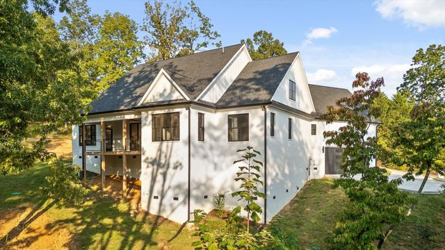 6517 Shelter Cove Drive, Hixson, TN 37343