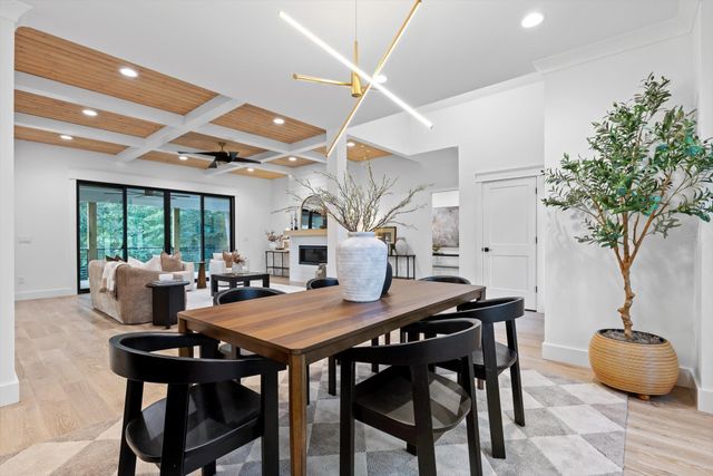 6517 Shelter Cove Drive, Hixson, TN 37343