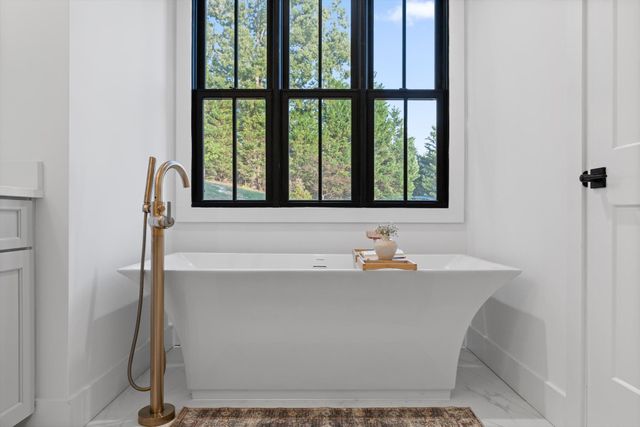 6517 Shelter Cove Drive, Hixson, TN 37343