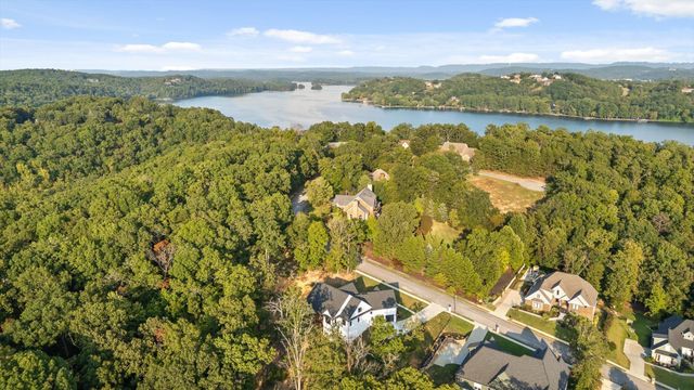 6517 Shelter Cove Drive, Hixson, TN 37343