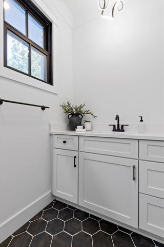 6517 Shelter Cove Drive, Hixson, TN 37343