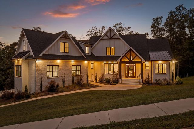 6517 Shelter Cove Drive, Hixson, TN 37343