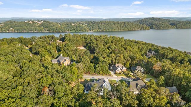 6517 Shelter Cove Drive, Hixson, TN 37343