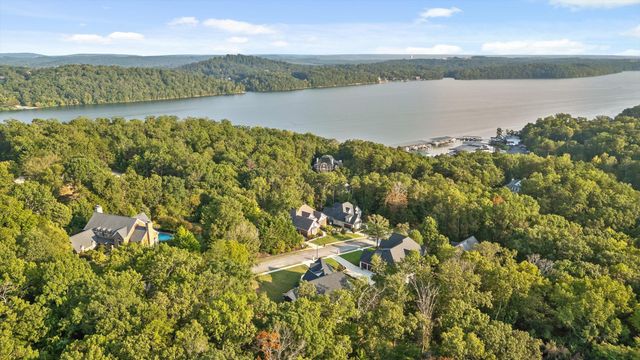 6517 Shelter Cove Drive, Hixson, TN 37343