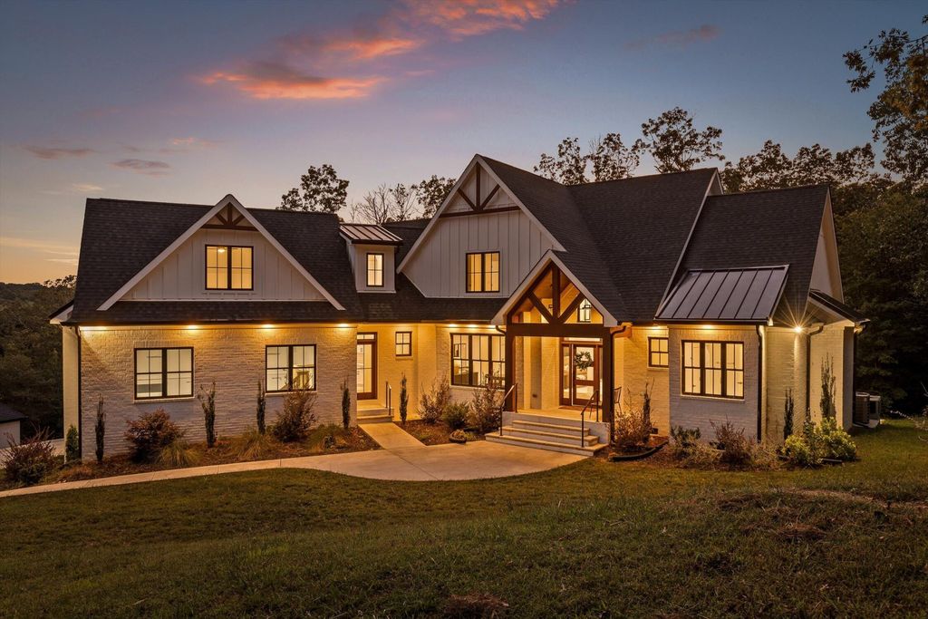 6517 Shelter Cove Drive, Hixson, TN 37343