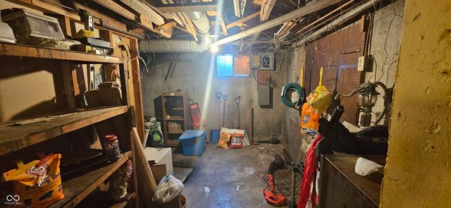 5702 E 40th Street, Indianapolis, IN 46226