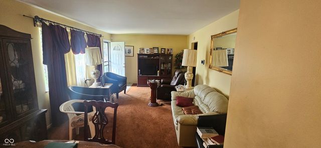 5702 E 40th Street, Indianapolis, IN 46226
