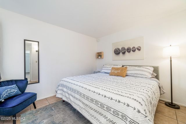 1745 E Glenn St Apt 121, Tucson, AZ 85719