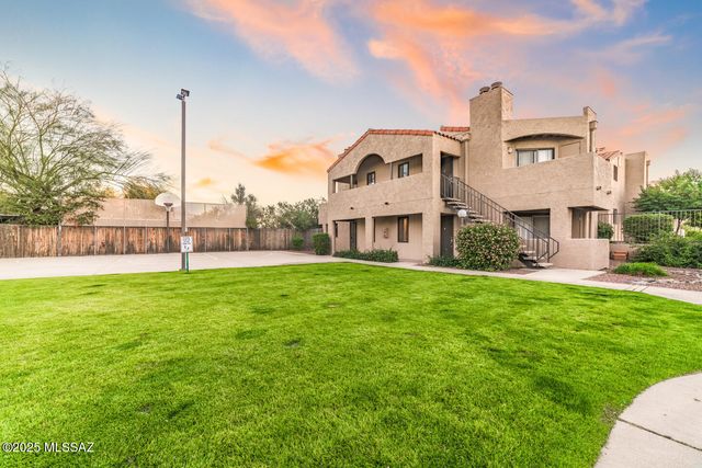 1745 E Glenn St Apt 121, Tucson, AZ 85719