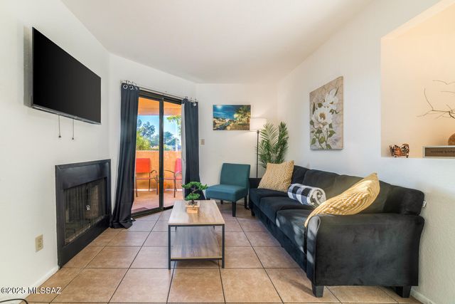 1745 E Glenn St Apt 121, Tucson, AZ 85719