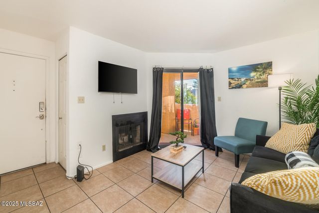 1745 E Glenn St Apt 121, Tucson, AZ 85719
