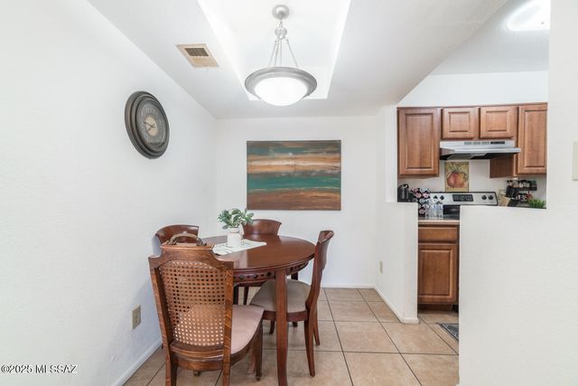 1745 E Glenn St Apt 121, Tucson, AZ 85719