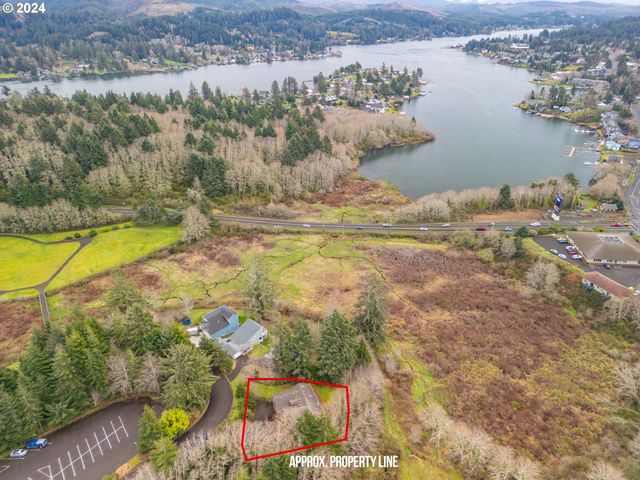 3252 Ne 50TH St, Lincoln City, OR 97367