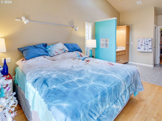 3252 Ne 50TH St, Lincoln City, OR 97367