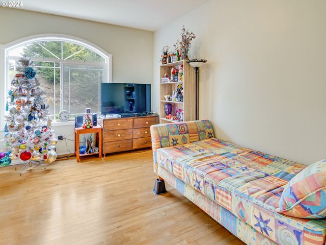 3252 Ne 50TH St, Lincoln City, OR 97367