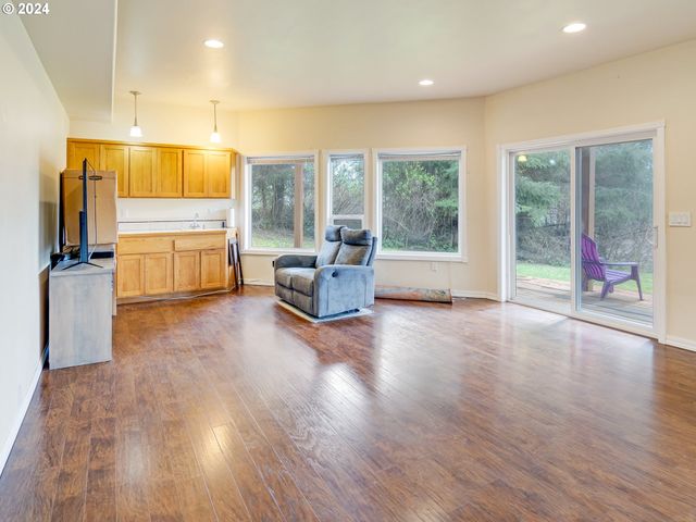 3252 Ne 50TH St, Lincoln City, OR 97367